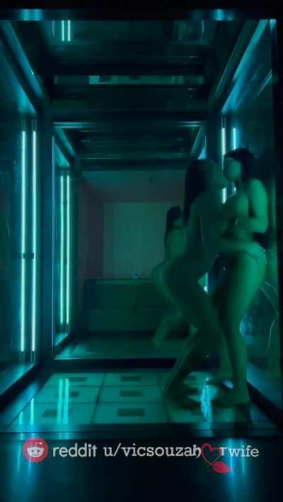 I love this girl u/karenfeaz_br