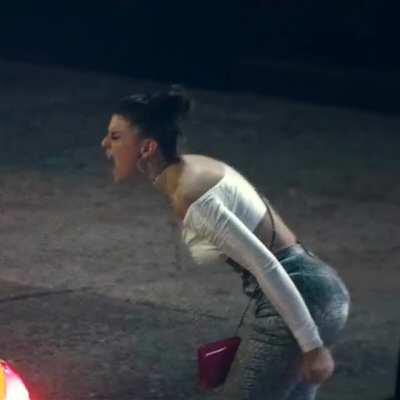 Prolly a repost but she looks amazing in those pants 😍