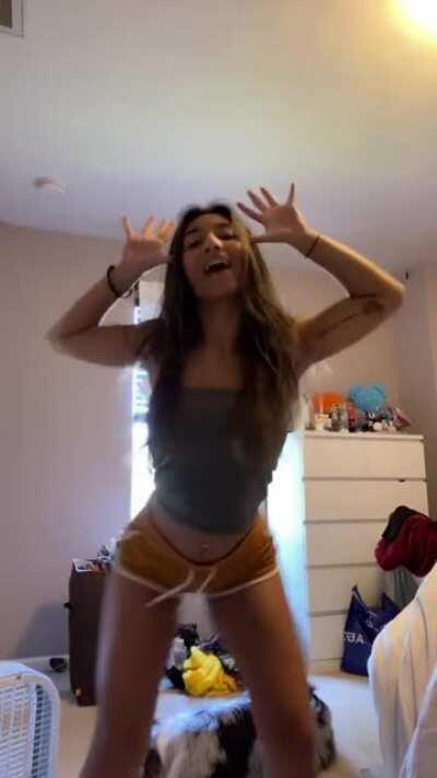 Shorty bad af 🔥🔥