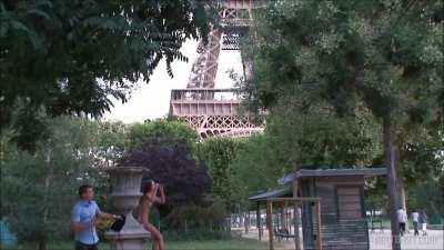 Anna Sbitnaya gets embarrassed posing naked in front of the Eiffel Tower, Part 1