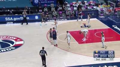 [Highlight] Russell Westbrook just having some fun