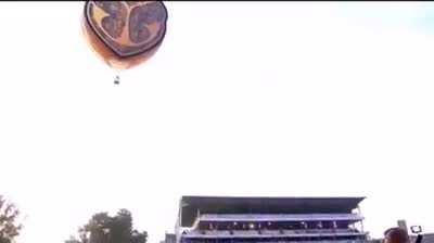 Love the reaction, who is this? Wow it's the lalala guy. (Vitas TML 2019)