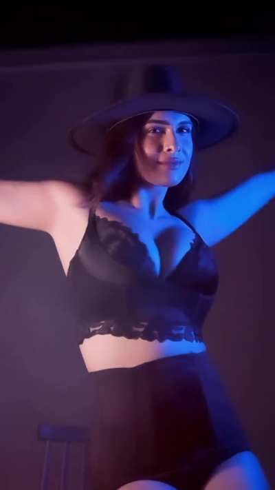 Neha Malik sexy expressions 🔥🥵