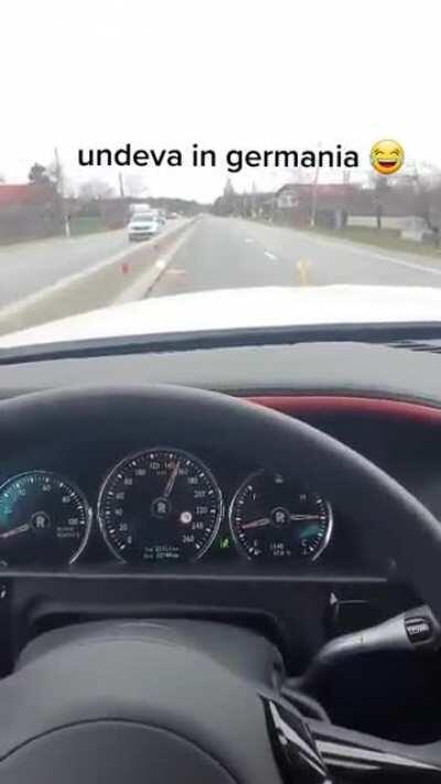 Se vede că e făcută de BMW