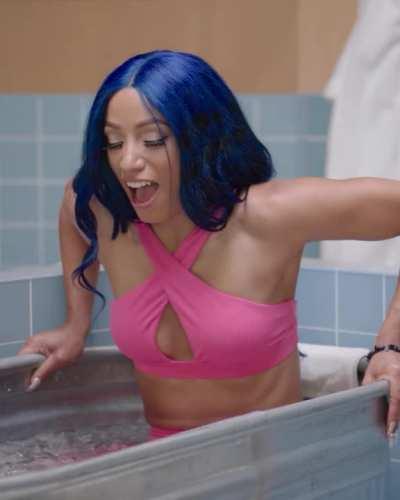 Freezing her butt off 🧊