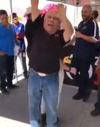 Porque está colgado