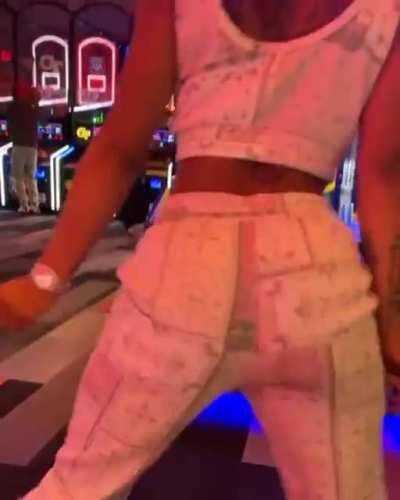 Forgot bout this community lowkey😂