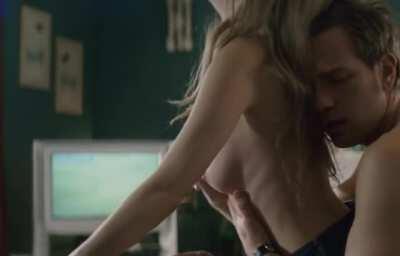 Michelle Williams - Incendiary