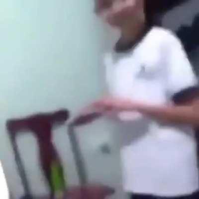 a cara do muleke no final KKKKKKK