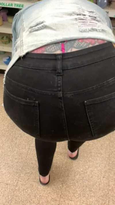 Oops! My g string slipped 🙈