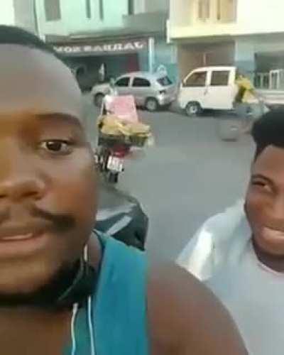 que caralho você está fazendo???????? 😱😱😱😱😱😱😱😱