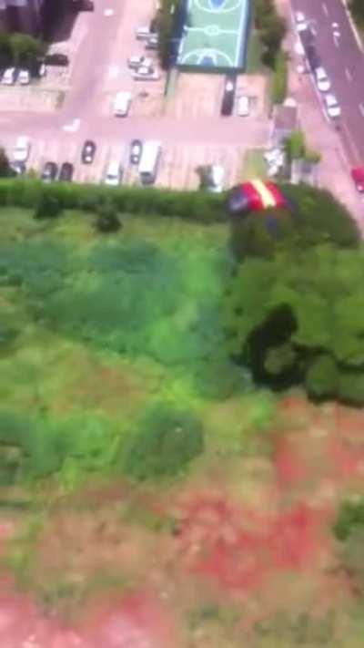 Brazilian dude buys parachute of the internet and tests it at his apartment in front of his wife and child