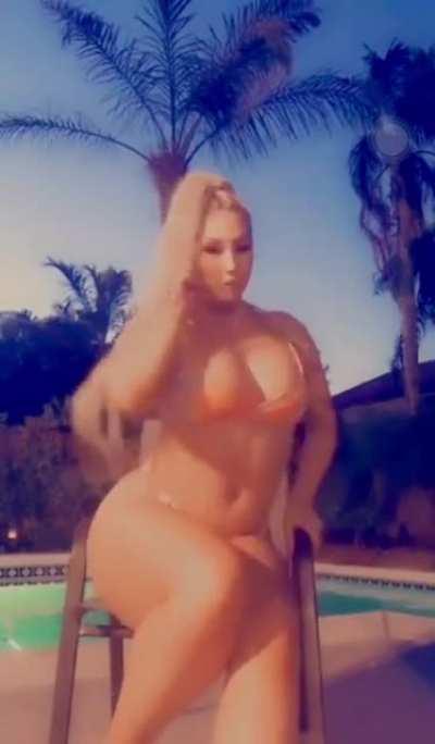 Sexy Aphrodite Nikkita Lyons