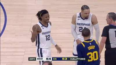 [Highlight] Ja Morant weaves his way through traffic and somehow makes the lay up to finish first half vs the Warriors