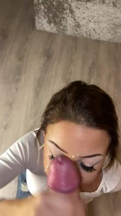 One happy cumslut 😋