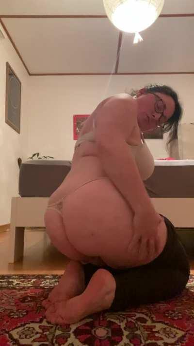 Are milfcurves considered amazing?