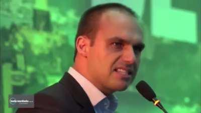 Não sei editar vídeos, mas fiz esse meio besta sobre Bolsonaro e o centrão.