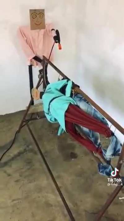 Automatic Bathing Machine - the design is very human