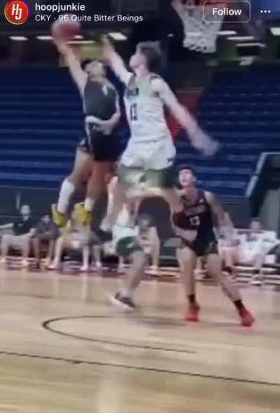 🇵🇭 5’8 Filipino with a poster dunk! I want to get like him one day!