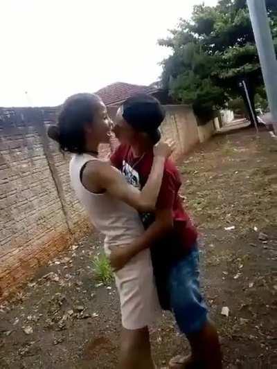 yulla perdeu bv assim