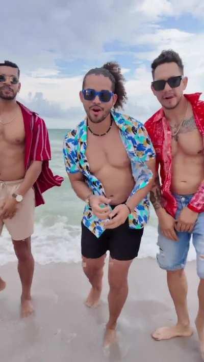 The 3 Stooges made a music video for all their 