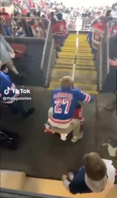 Rangers fan chokes out Devils fan at Prudential Center