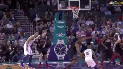 Last night, Bulls legend Cristiano Felício probably played his last game. He’s been the longest tenured Bulls player and has been there since the D Rose era. He may not have touched everyone’s hearts, but all I can say is he was the BEST CRISTÍANO in all 