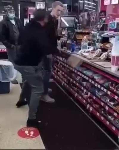 Fuck..dude just explodes a can of soda across dudes face. Can't say he didn't ask for it