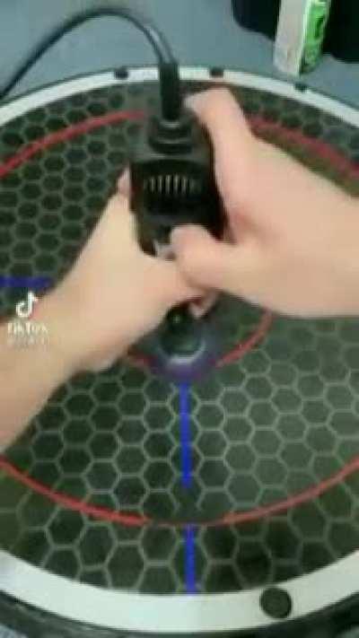 Bladeblade go spin spin