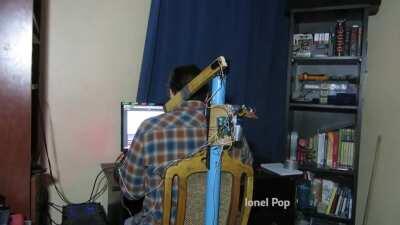 I made a robot to help me with my posture