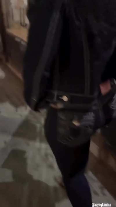 hayley has good jeans