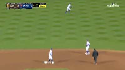 [Highlight] [Highlight] Trent Grisham singles in Ha-Seong Kim to make it 3-0 Padres.