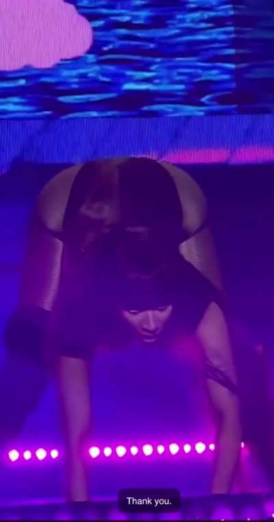 Nicki got freaky at her concert 