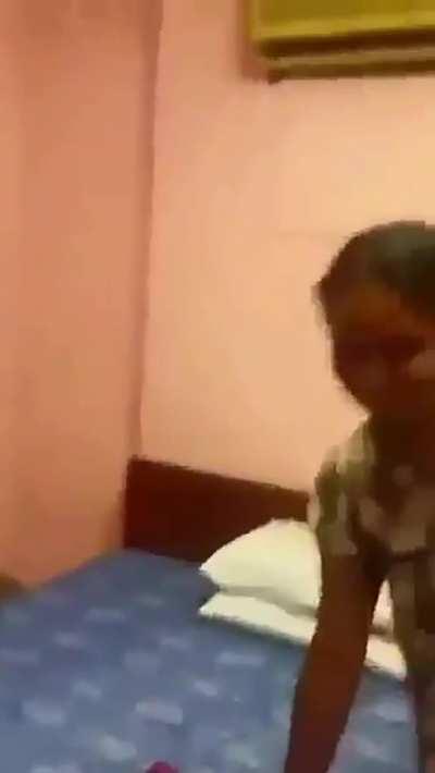 Naraa Koothi TAMIL item Feeling Embarrassed infront of Customer... Link in comment After 25th Upvotes