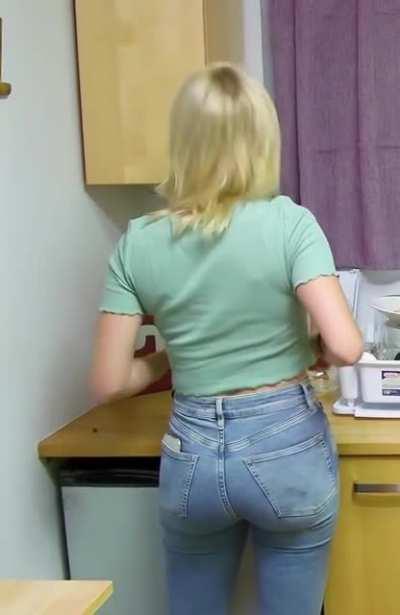 Slow-Mo Ass High Res
