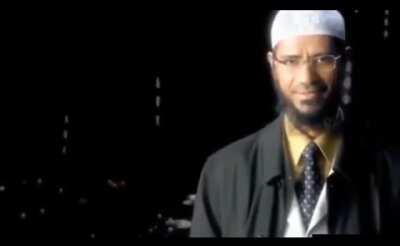 Ben asla saklambaç oynamam, çünkü Allah'tan kimse saklanamaz