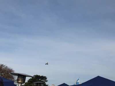 Low pass de un A-4AR Fightinghawk en el Argentina Vuela 2023 