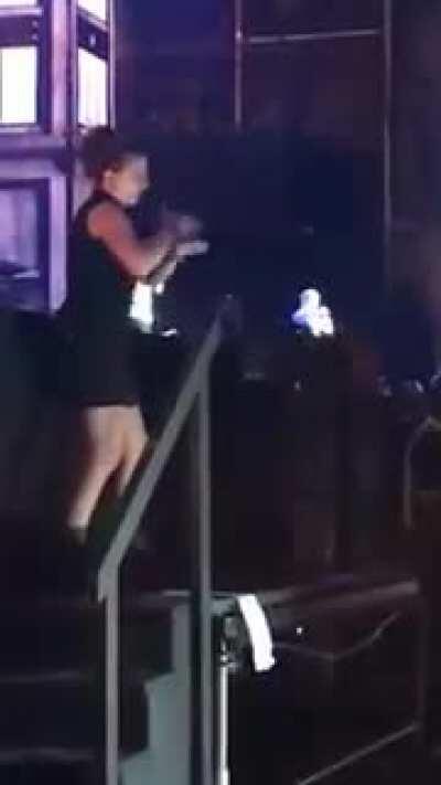 Eminem konserinde işaret dili tercümanı