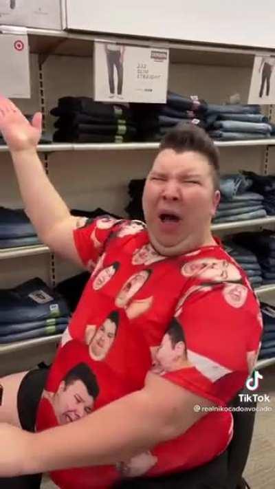 What would you do if you saw this while shopping💀