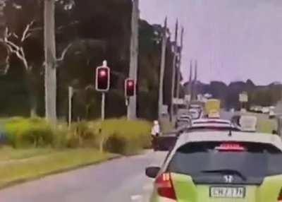 HMFT after I hi-5 this red light with my face