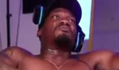 Single father of 2 tries feeding his kids and they don’t appreciate the food and he gets mad😭😭😭