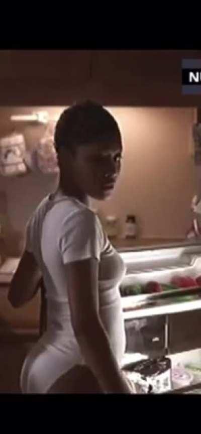 Monica Calhoun @nocredibleigrightnow 🎥 Player’s Club