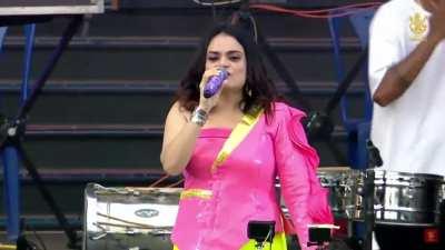 can't blame her, Love u Koach!!!