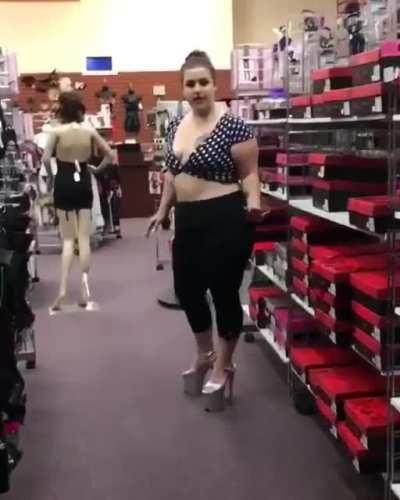 WCGW when I walk on heels