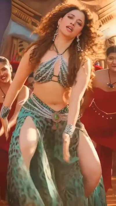 Tamannah Bhatia 🥵