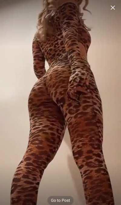 Arianna Flowers OF full content DM me $$$$