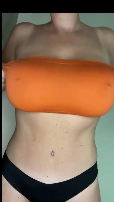 wisconsinwife takes out her perfect tits