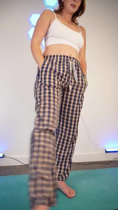 PJ pants RIPPED right up the back… 🫢