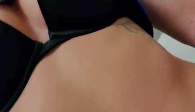 I'm gonna play with my pussy now! Do you wanna help me?🥰