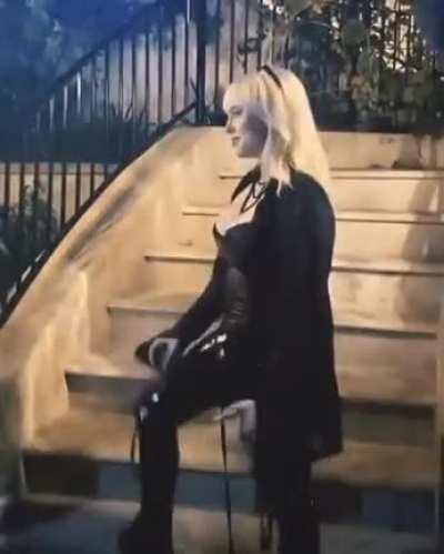 she loves shaking those milkers